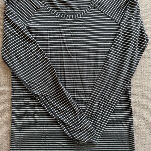 Lululemon Striped Black and White Women's long sleeve size 4